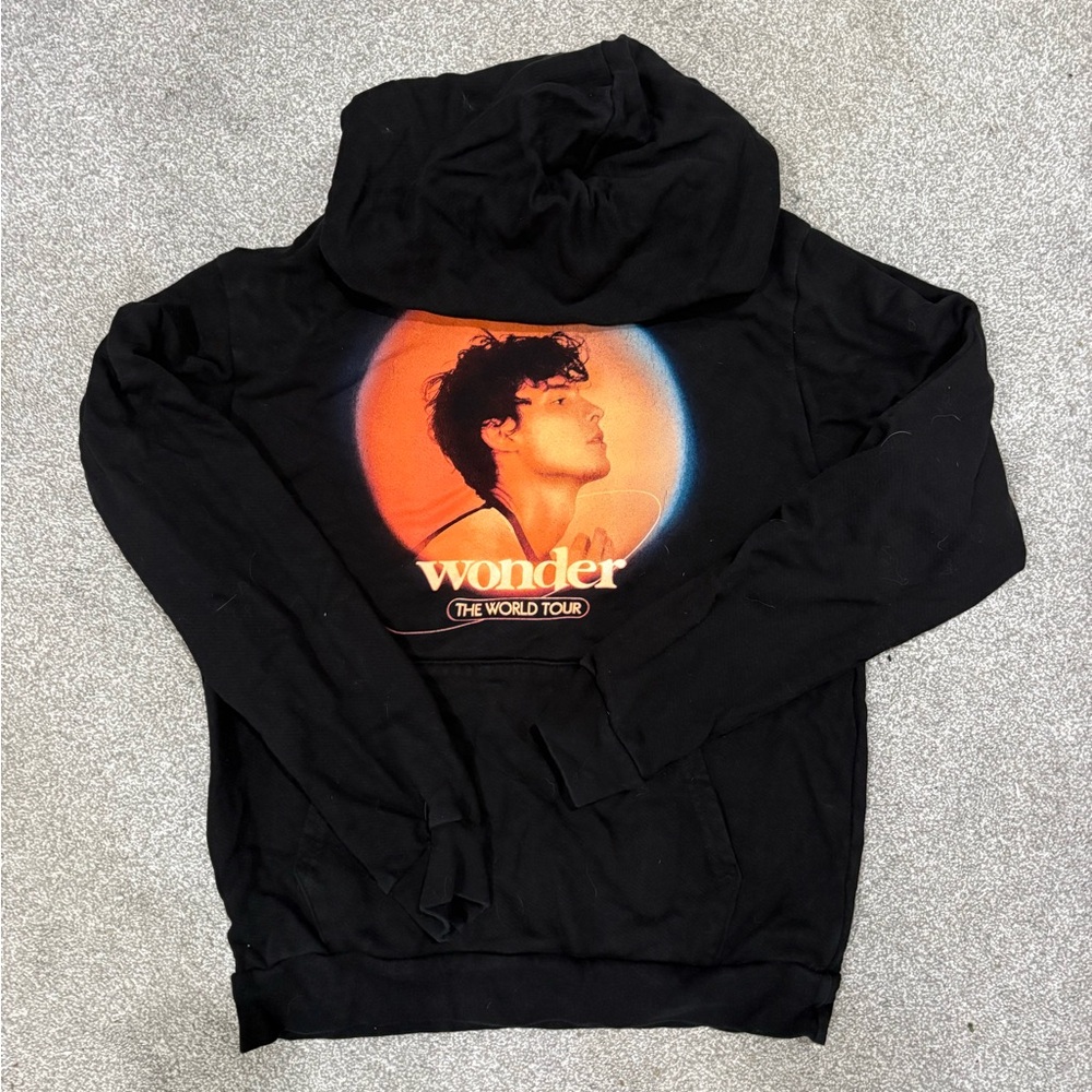 Small Wonder Tour Graphic Black Crewneck Sweater